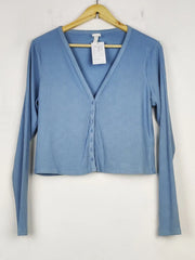 Buy online pre-used pre-loved 100% authentic & Original branded H&M (CT-3649) available in Pakistan. Top international brands avilable.