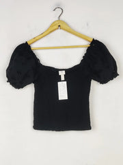 Buy online pre-used pre-loved 100% authentic & Original branded H&M (CT-3720) available in Pakistan. Top international brands avilable.