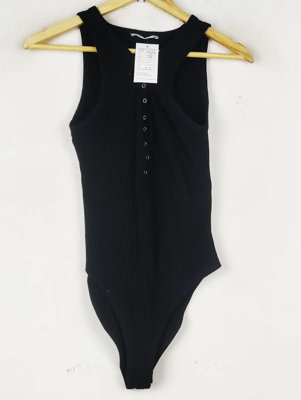 Buy online pre-used pre-loved 100% authentic & Original branded Zara (CT-3996) available in Pakistan. Top international brands avilable.