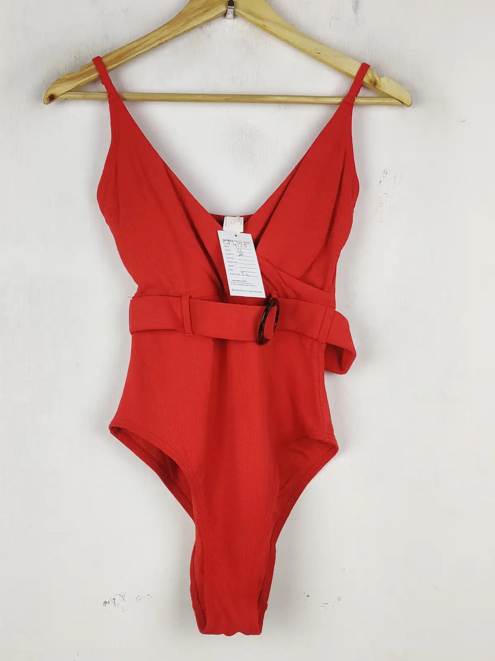Buy online pre-used pre-loved 100% authentic & Original branded New Look (CT-4125) available in Pakistan. Top international brands avilable.