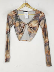 Buy online pre-used pre-loved 100% authentic & Original branded Prettylittlething (CT-4169) available in Pakistan. Top international brands avilable.