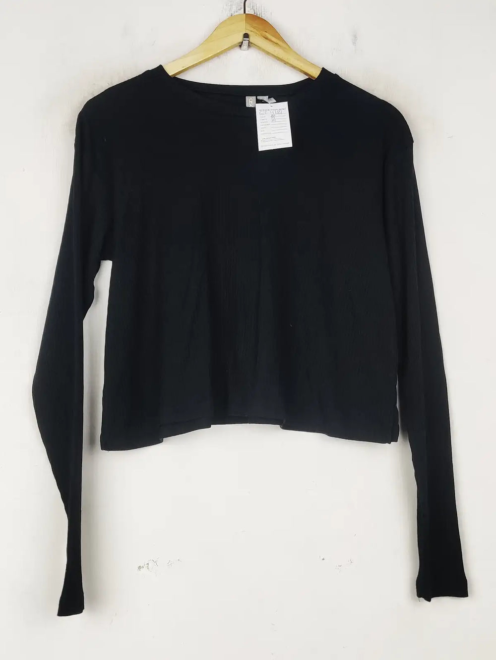 Buy online pre-used pre-loved 100% authentic & Original branded Asos (CT-4181) available in Pakistan. Top international brands avilable.