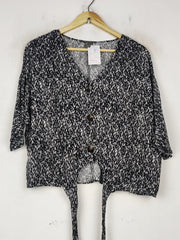 Buy online pre-used pre-loved 100% authentic & Original branded Primark (CT-4182) available in Pakistan. Top international brands avilable.