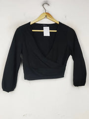 Buy online pre-used pre-loved 100% authentic & Original branded Bershka (CT-4247) available in Pakistan. Top international brands avilable.