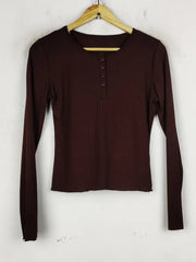 Buy online pre-used pre-loved 100% authentic & Original branded Unknown Brand (CT-4304) available in Pakistan. Top international brands avilable.