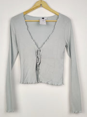 Buy online pre-used pre-loved 100% authentic & Original branded H&M (CT-4865) available in Pakistan. Top international brands avilable.