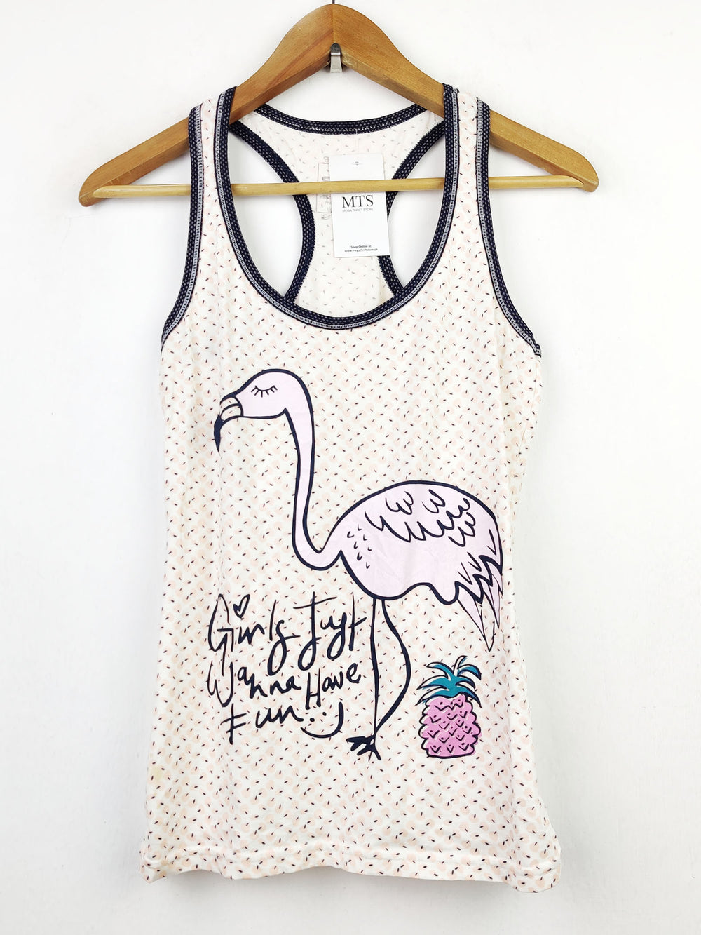 Buy online pre-used pre-loved 100% authentic & Original branded Piak Secret (CT-498) available in Pakistan. Top international brands avilable.