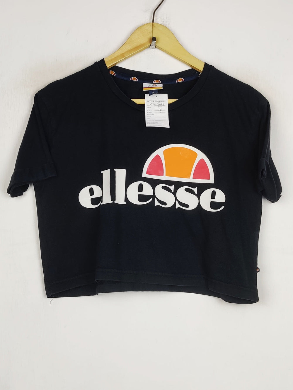 Buy online pre-used pre-loved 100% authentic & Original branded Ellesse (CT-5006) available in Pakistan. Top international brands avilable.