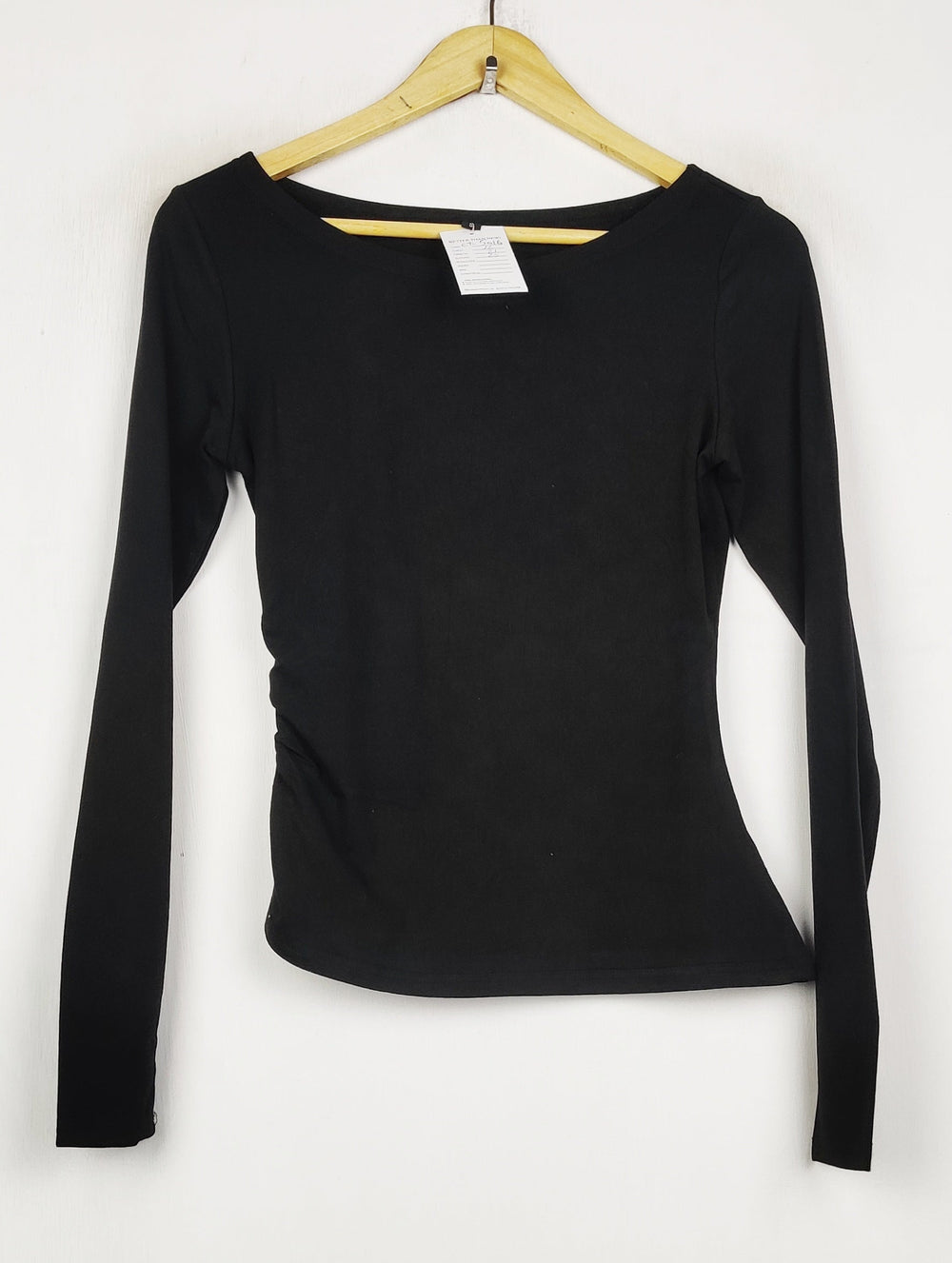 Buy online pre-used pre-loved 100% authentic & Original branded Unknown Brand (CT-5016) available in Pakistan. Top international brands avilable.