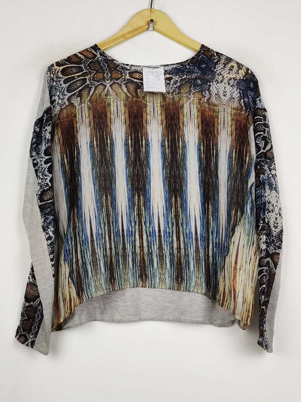 Buy online pre-used pre-loved 100% authentic & Original branded Zara (CT-5063) available in Pakistan. Top international brands avilable.