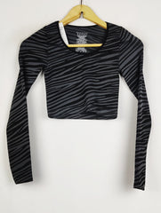 Buy online pre-used pre-loved 100% authentic & Original branded Primark (CT-5065) available in Pakistan. Top international brands avilable.