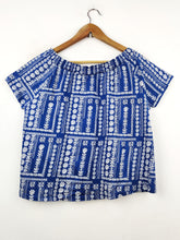 Buy online pre-used pre-loved 100% authentic & Original branded Tu (CT-547) available in Pakistan. Top international brands avilable.