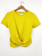 Buy online pre-used pre-loved 100% authentic & Original branded Zara (CT-608) available in Pakistan. Top international brands avilable.