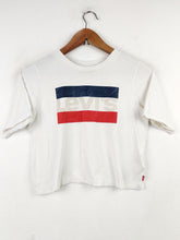 Buy online pre-used pre-loved 100% authentic & Original branded Levis (CT-853) available in Pakistan. Top international brands avilable.