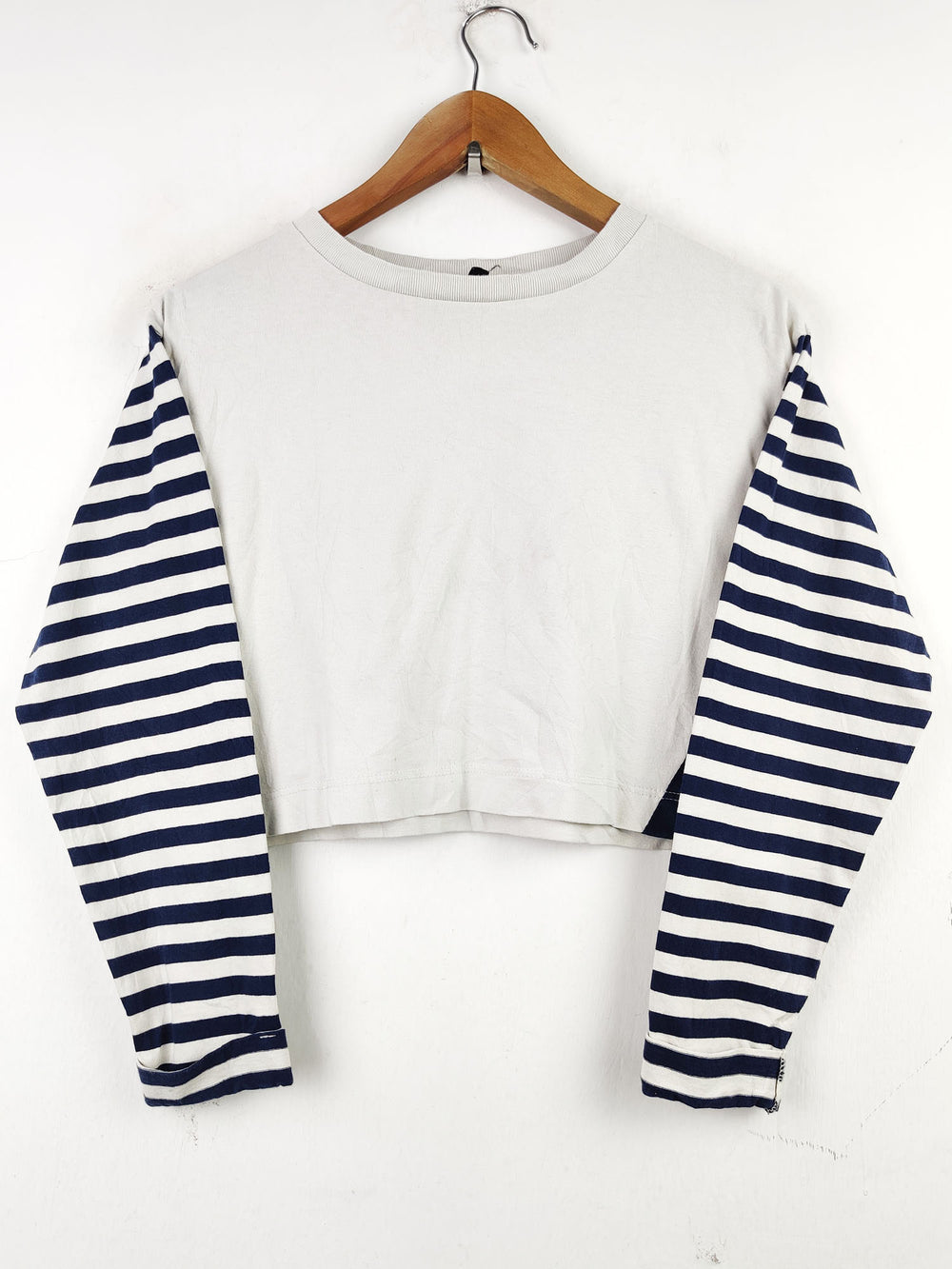 Buy online pre-used pre-loved 100% authentic & Original branded Top Shop (CT-863) available in Pakistan. Top international brands avilable.