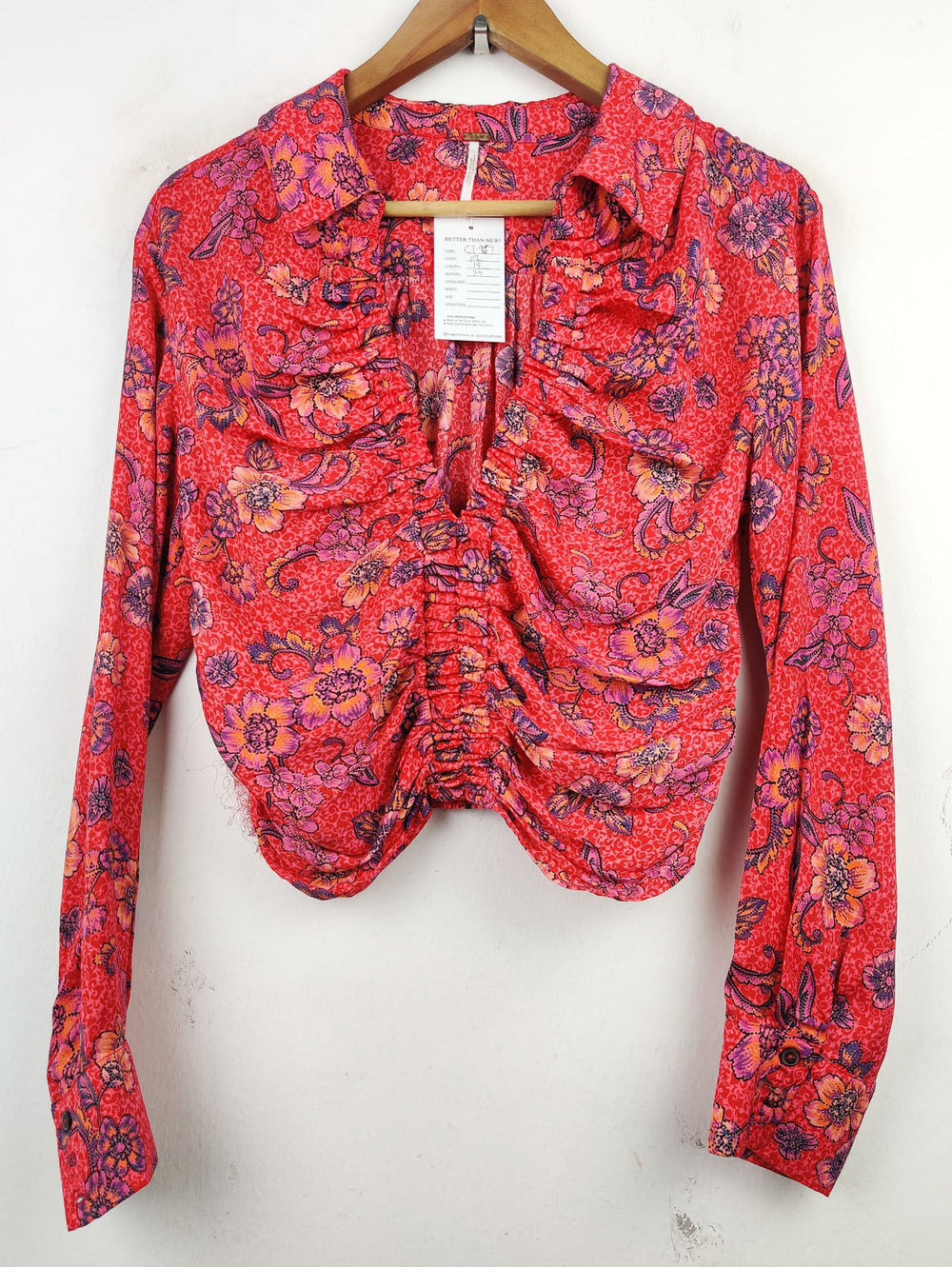 Buy online pre-used pre-loved 100% authentic & Original branded Unknown Brand (CT-957) available in Pakistan. Top international brands avilable.