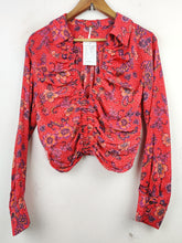 Buy online pre-used pre-loved 100% authentic & Original branded Unknown Brand (CT-957) available in Pakistan. Top international brands avilable.