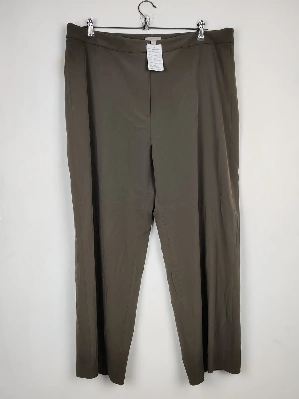 Buy online pre-used pre-loved 100% authentic & Original branded H&M (DP-01) available in Pakistan. Top international brands avilable.