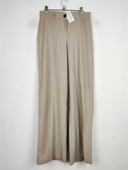 Buy online pre-used pre-loved 100% authentic & Original branded Bershka (DP-06) available in Pakistan. Top international brands avilable.