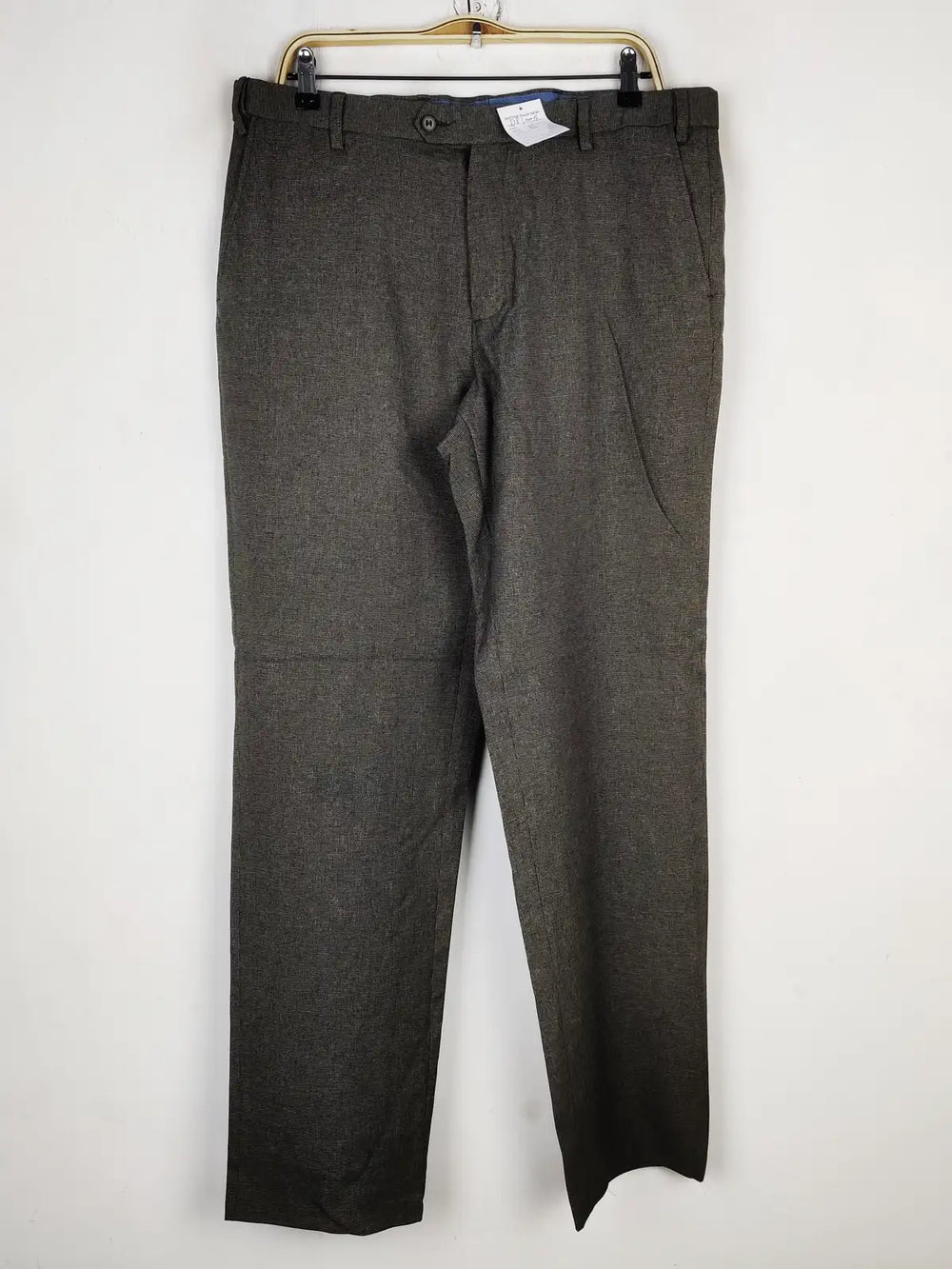 Buy online pre-used pre-loved 100% authentic & Original branded Marks & Spencer (DP-1005) available in Pakistan. Top international brands avilable.