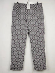 Buy online pre-used pre-loved 100% authentic & Original branded Marks & Spencer (DP-1078) available in Pakistan. Top international brands avilable.
