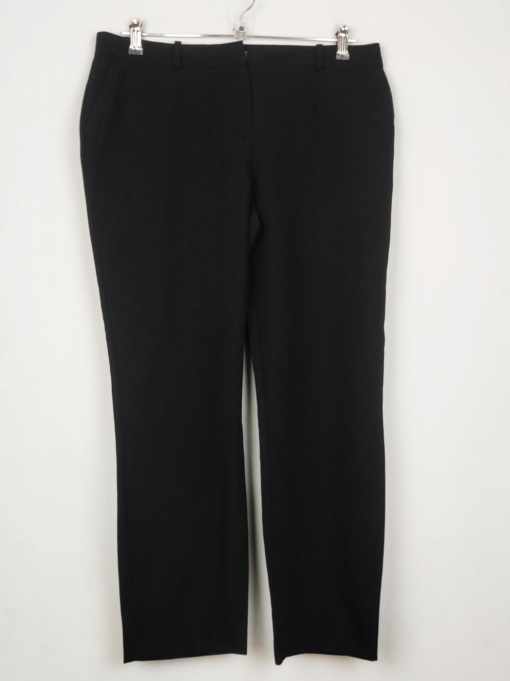 Buy online pre-used pre-loved 100% authentic & Original branded Dunnes (DP-1106) available in Pakistan. Top international brands avilable.