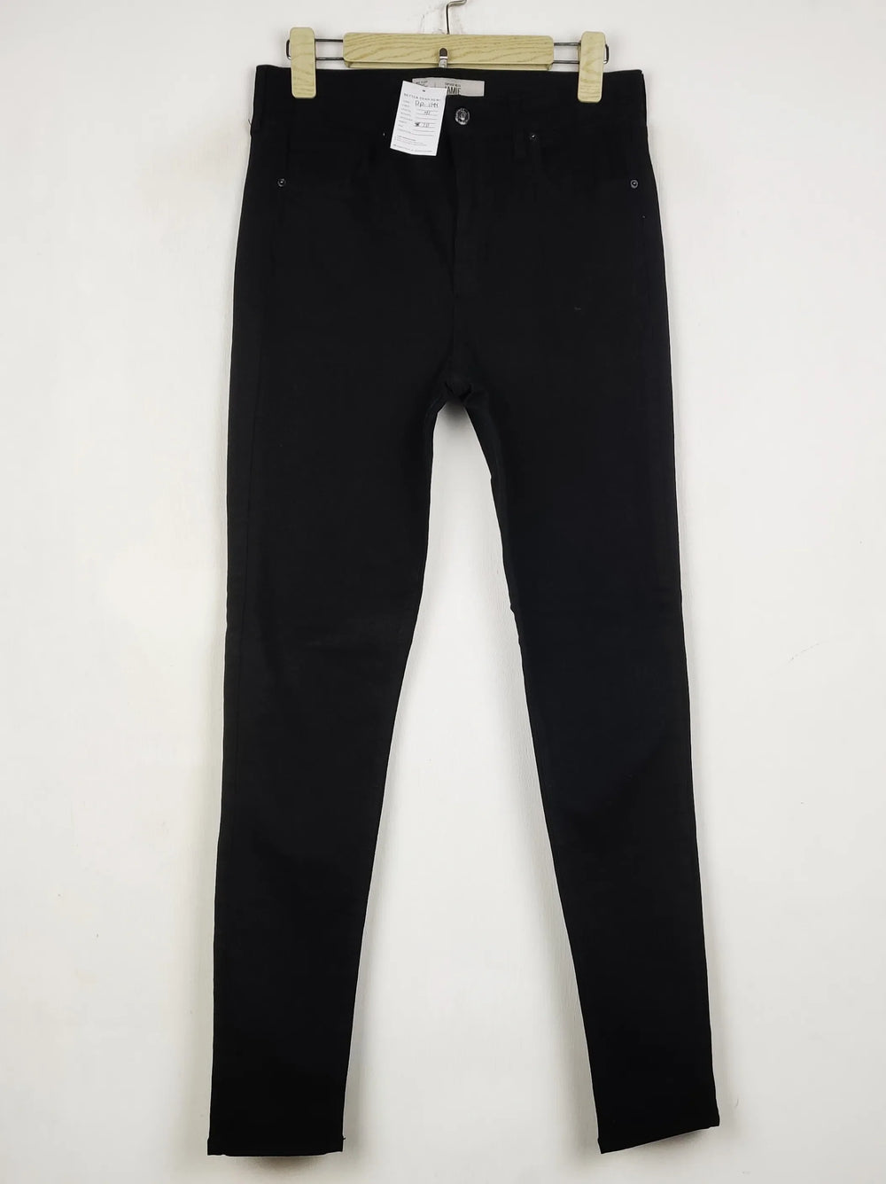Buy online pre-used pre-loved 100% authentic & Original branded Jamie (DP-1144) available in Pakistan. Top international brands avilable.