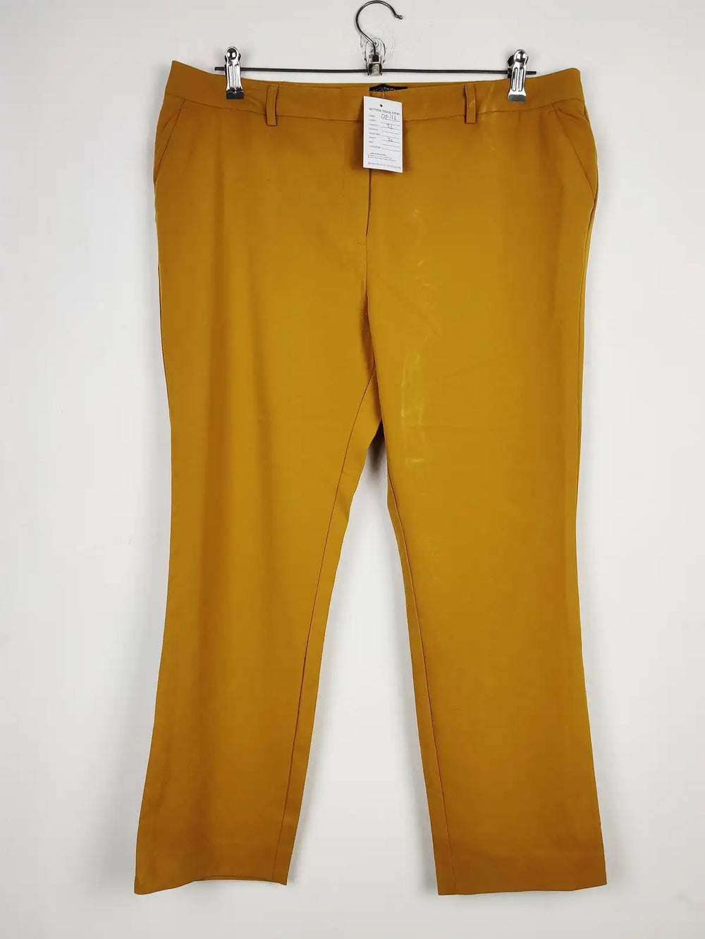 Buy online pre-used pre-loved 100% authentic & Original branded Dorothy Perkins (DP-116) available in Pakistan. Top international brands avilable.