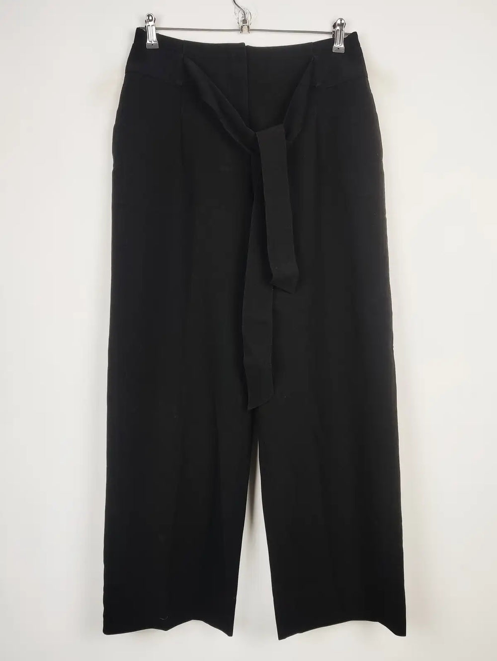 Buy online pre-used pre-loved 100% authentic & Original branded Boden (DP-11) available in Pakistan. Top international brands avilable.