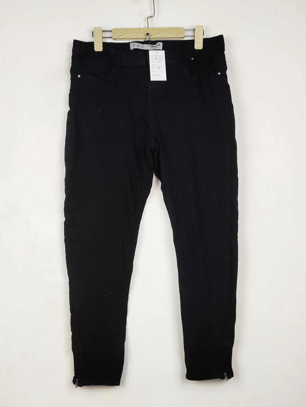 Buy online pre-used pre-loved 100% authentic & Original branded Denim Co. (DP-1204) available in Pakistan. Top international brands avilable.