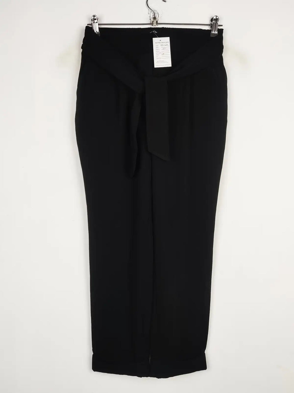 Buy online pre-used pre-loved 100% authentic & Original branded Dorothy Perkins (DP-120) available in Pakistan. Top international brands avilable.