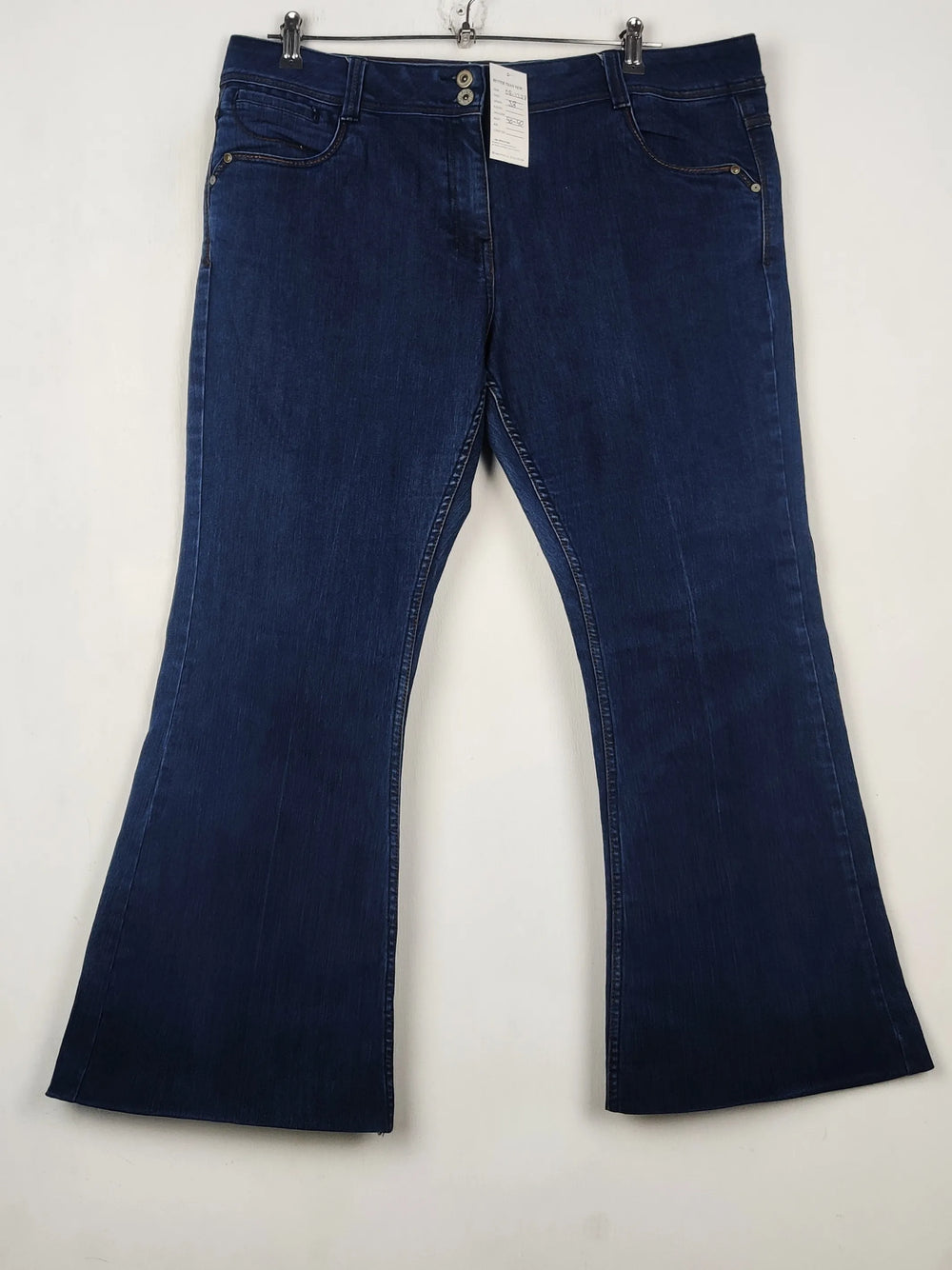 Buy online pre-used pre-loved 100% authentic & Original branded Kick Bare (DP-1228) available in Pakistan. Top international brands avilable.