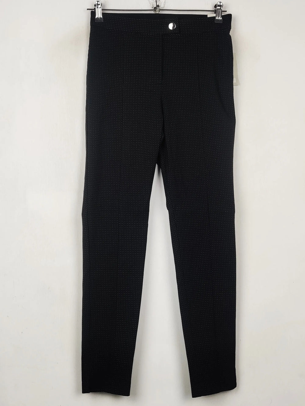 Buy online pre-used pre-loved 100% authentic & Original branded F&F (DP-1257) available in Pakistan. Top international brands avilable.