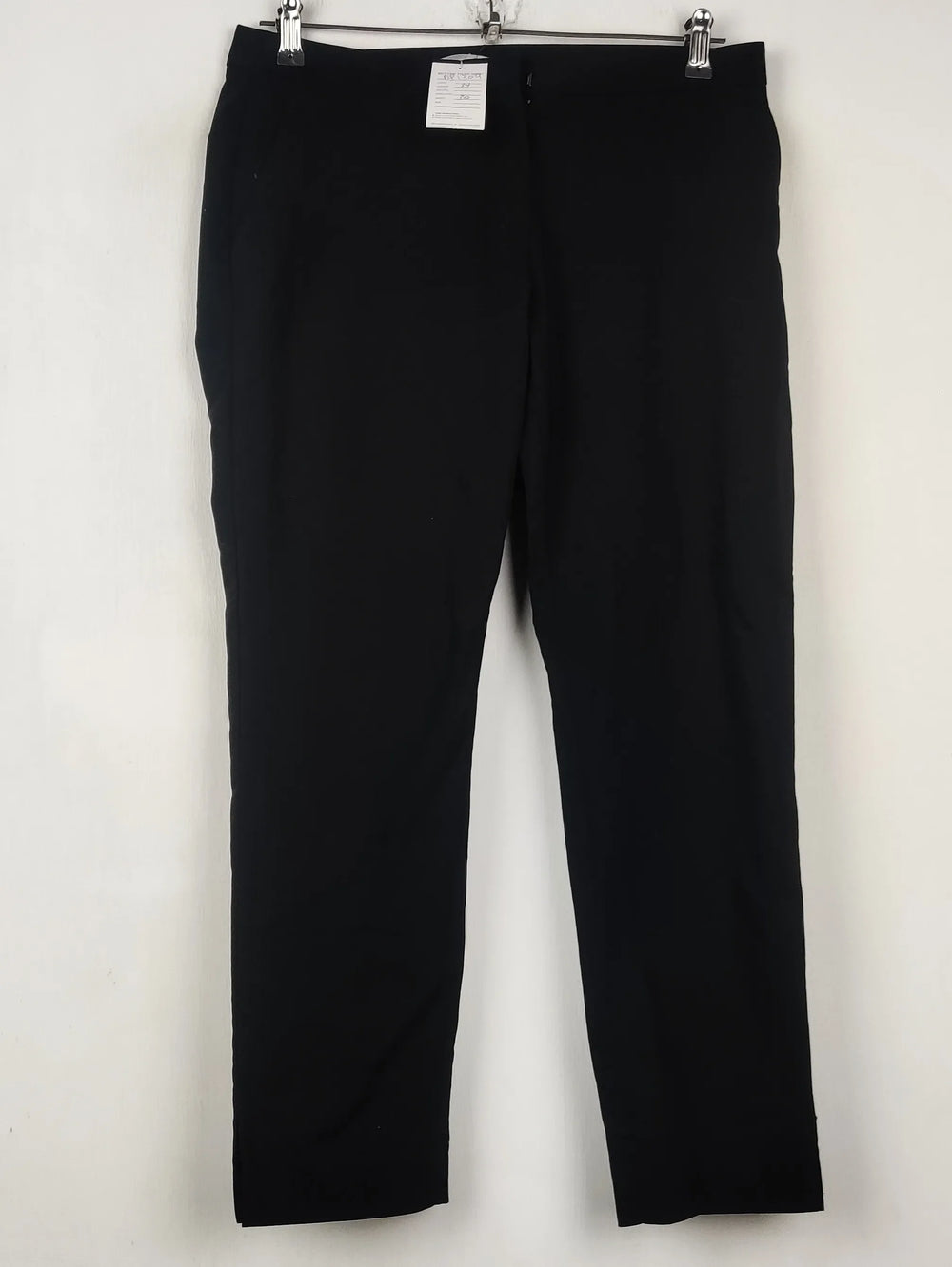 Buy online pre-used pre-loved 100% authentic & Original branded H&M (DP-1309) available in Pakistan. Top international brands avilable.