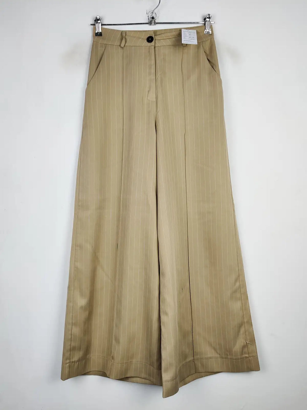 Buy online pre-used pre-loved 100% authentic & Original branded Shien (DP-144) available in Pakistan. Top international brands avilable.