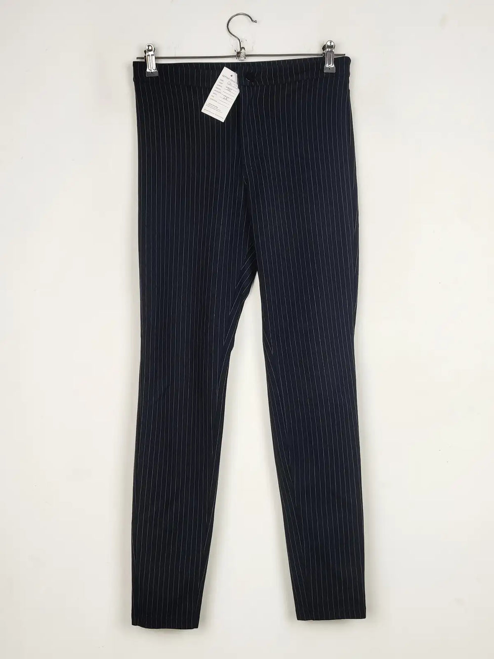 Buy online pre-used pre-loved 100% authentic & Original branded H&M (DP-719) available in Pakistan. Top international brands avilable.