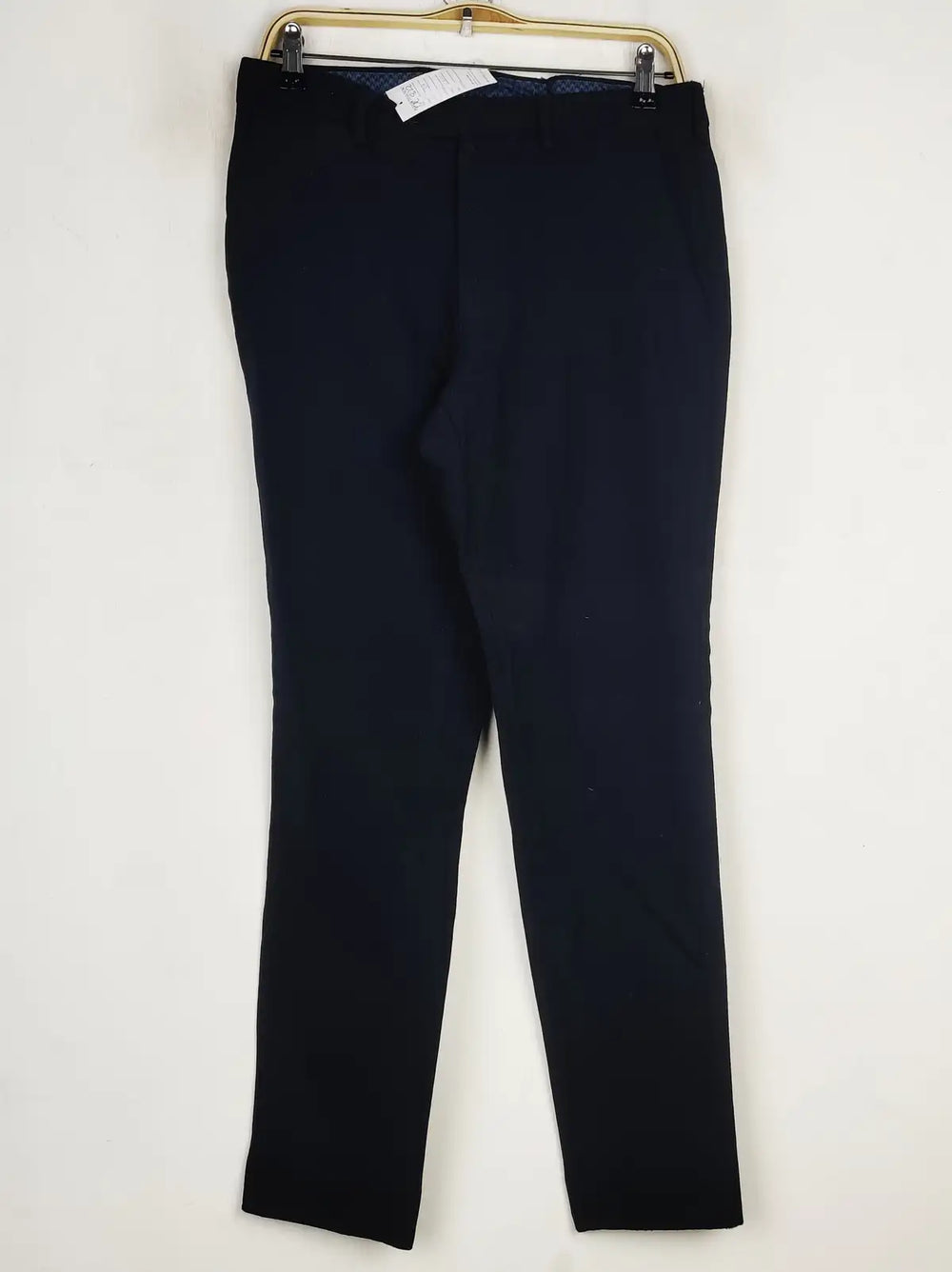Buy online pre-used pre-loved 100% authentic & Original branded Marks & Spencer (DP-822) available in Pakistan. Top international brands avilable.