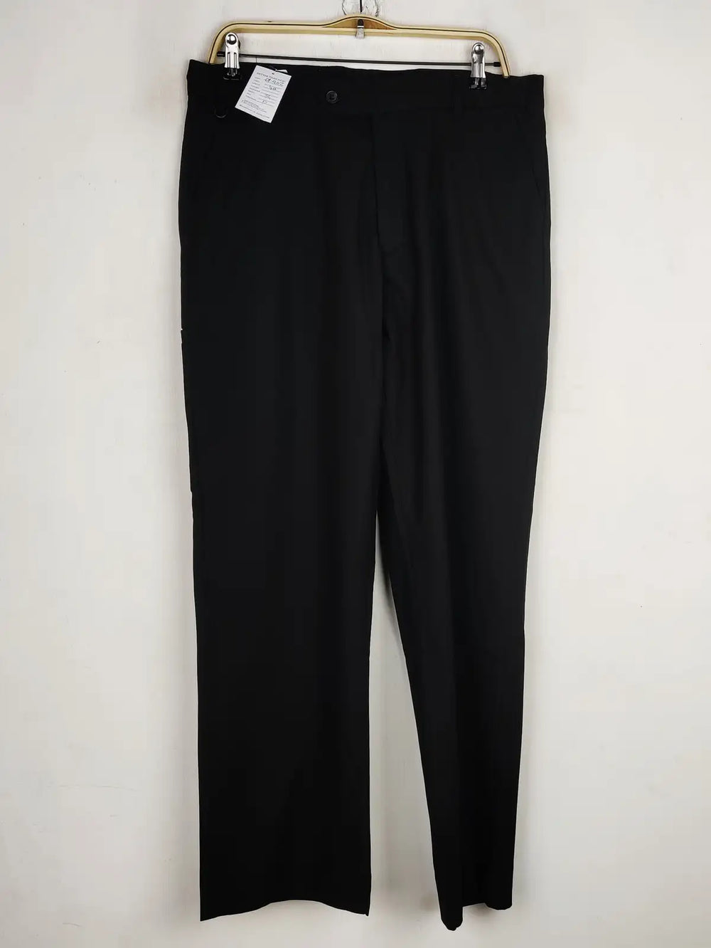 Buy online pre-used pre-loved 100% authentic & Original branded Unknown Brand (DP-902) available in Pakistan. Top international brands avilable.