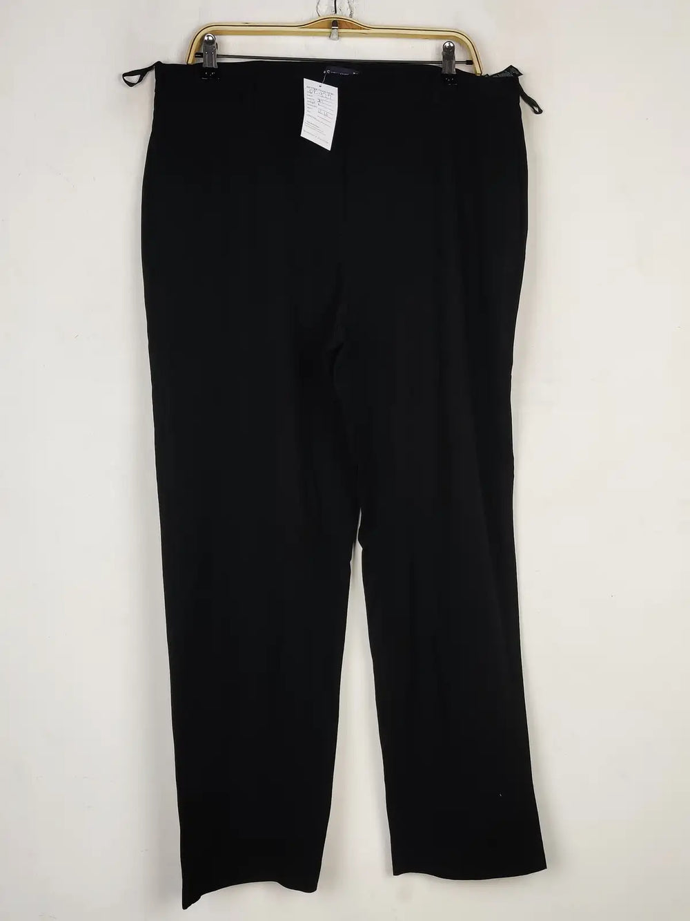 Buy online pre-used pre-loved 100% authentic & Original branded Marks & Spencer (DP-927) available in Pakistan. Top international brands avilable.