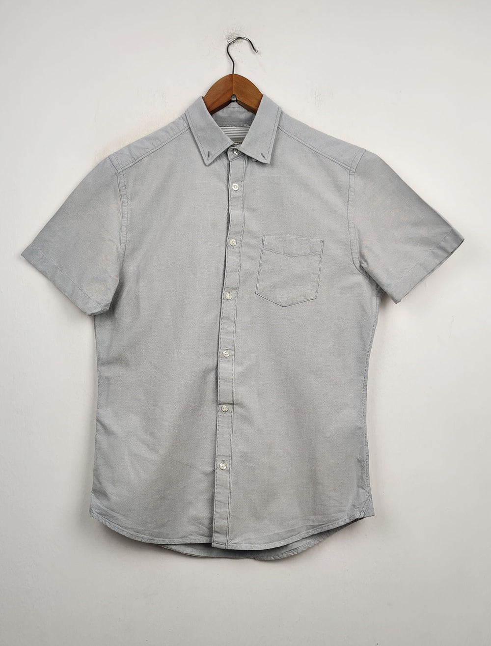 Buy online pre-used pre-loved 100% authentic & Original branded Burton (DS-477) available in Pakistan. Top international brands avilable.