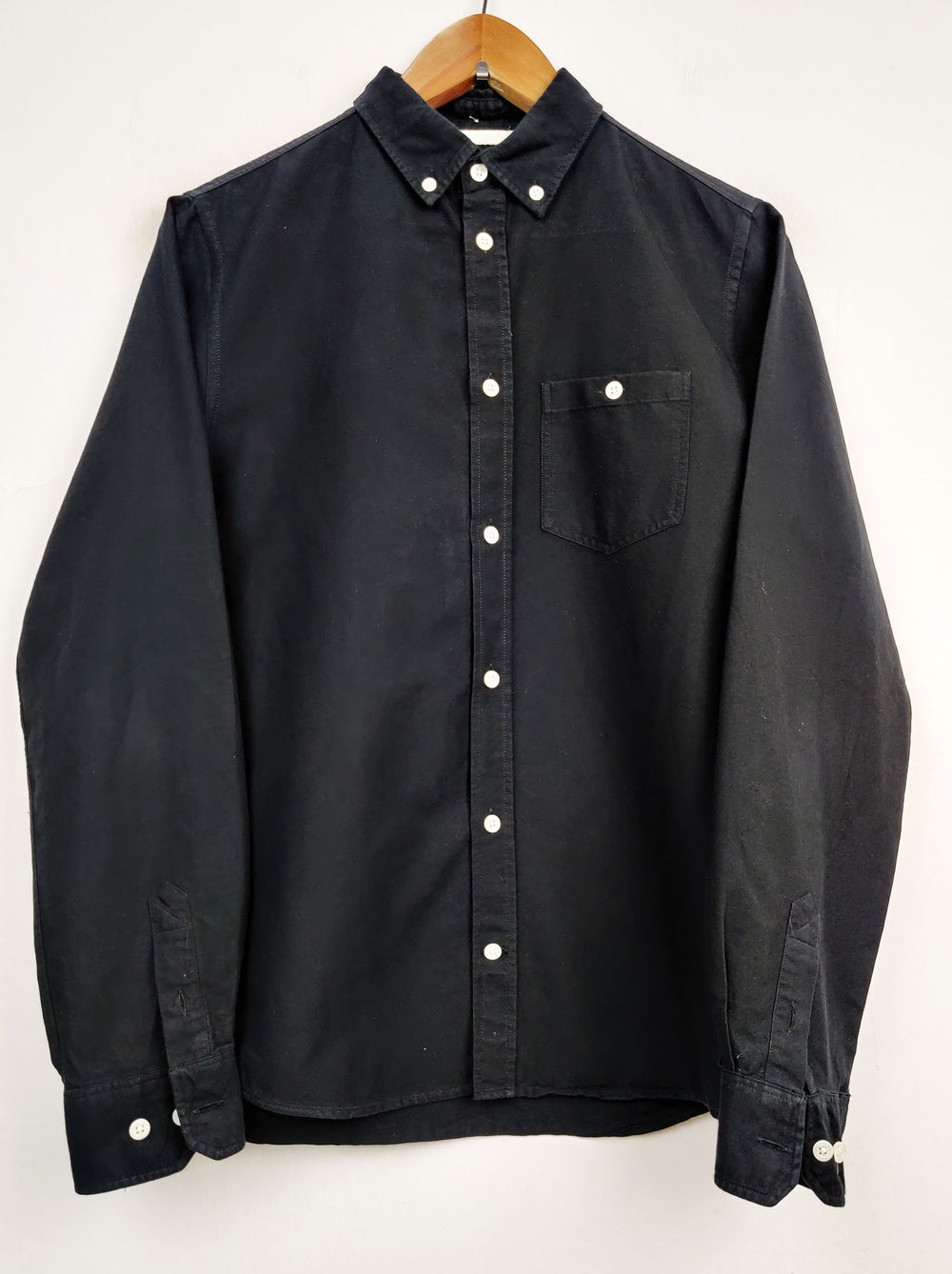 Buy online pre-used pre-loved 100% authentic & Original branded Norseprojects (DS-653) available in Pakistan. Top international brands avilable.