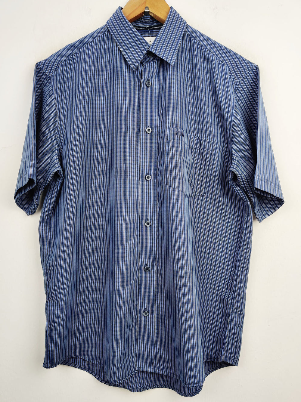 Buy online pre-used pre-loved 100% authentic & Original branded Colin Montgomerie (DS-684) available in Pakistan. Top international brands avilable.