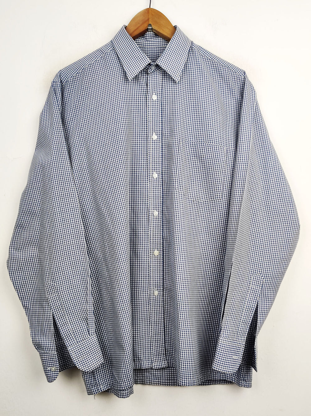 Buy online pre-used pre-loved 100% authentic & Original branded Unknown Brand (DS-695) available in Pakistan. Top international brands avilable.