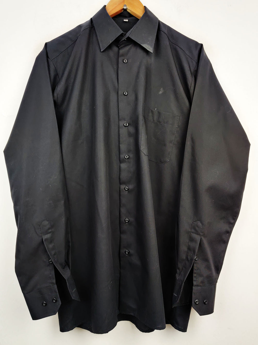 Buy online pre-used pre-loved 100% authentic & Original branded Nobel League (DS-712) available in Pakistan. Top international brands avilable.