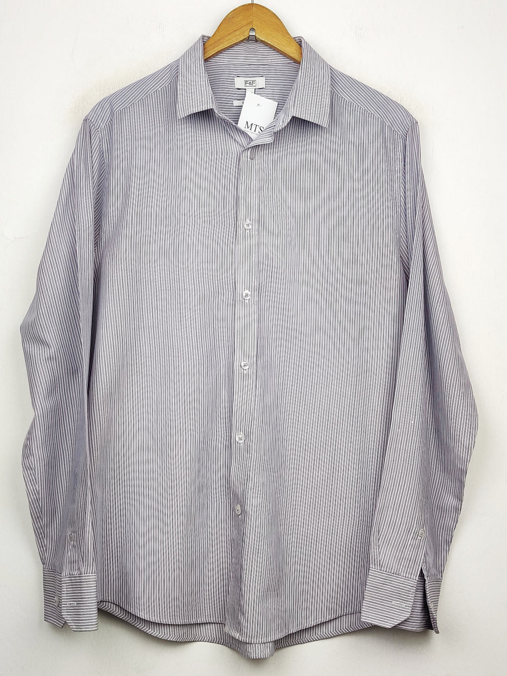 Buy online pre-used pre-loved 100% authentic & Original branded F&F (DS-820) available in Pakistan. Top international brands avilable.