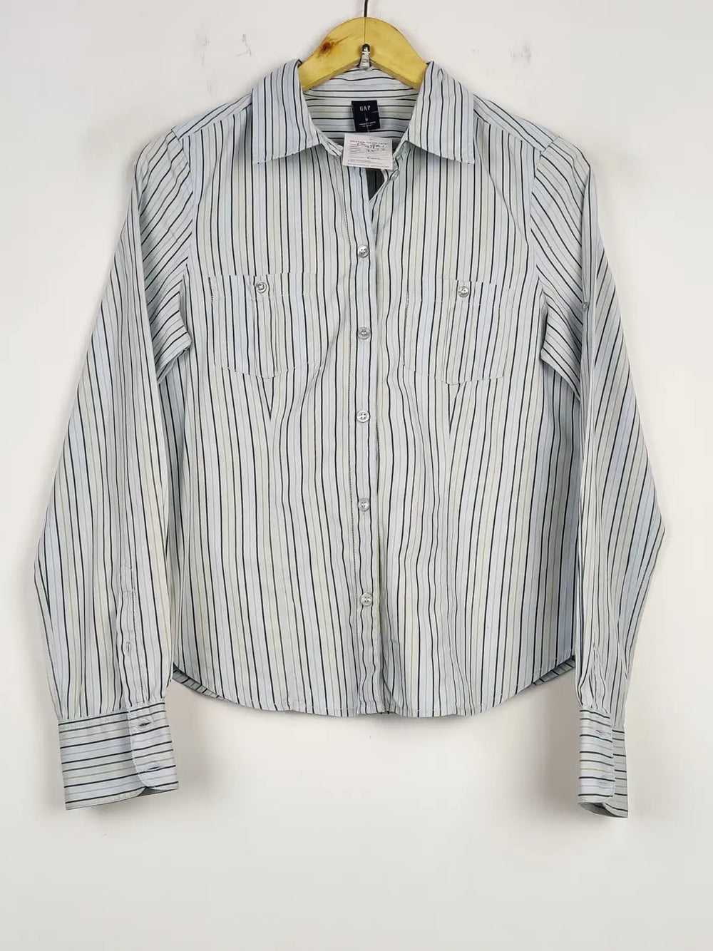 Buy online pre-used pre-loved 100% authentic & Original branded Gap (DS-981) available in Pakistan. Top international brands avilable.