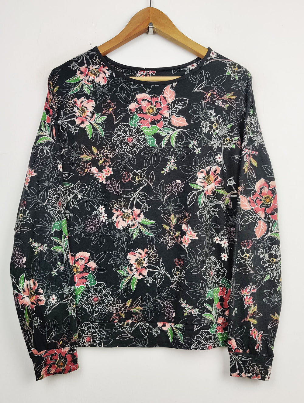 Buy online pre-used pre-loved 100% authentic & Original branded Primark (FS-1246) available in Pakistan. Top international brands avilable.