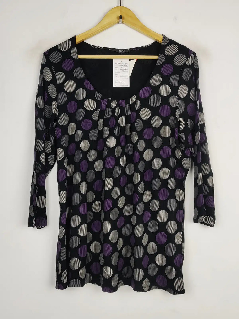 Buy online pre-used pre-loved 100% authentic & Original branded Marks & Spencers (FS-1679) available in Pakistan. Top international brands avilable.