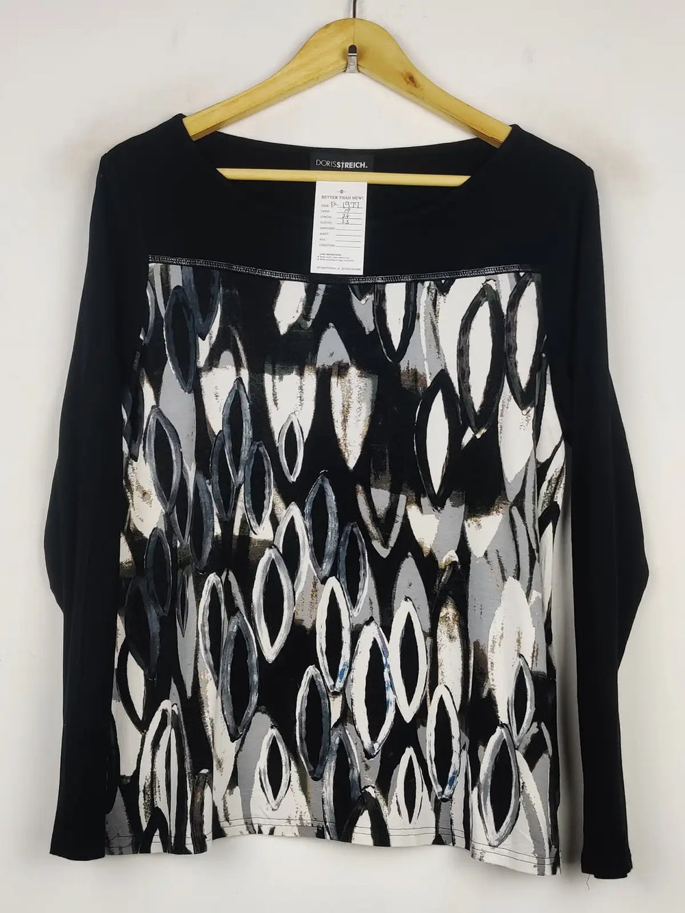 Buy online pre-used pre-loved 100% authentic & Original branded Doris Streich (FS-1977) available in Pakistan. Top international brands avilable.