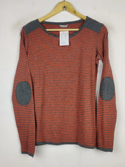 Buy online pre-used pre-loved 100% authentic & Original branded Marks & Spencers (FS-2012) available in Pakistan. Top international brands avilable.